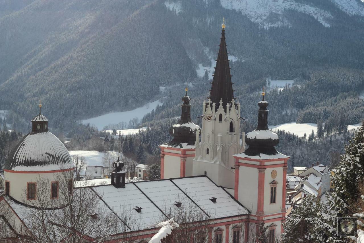 Alpenhaus Ganser-Dixit Mariazell Exterior photo